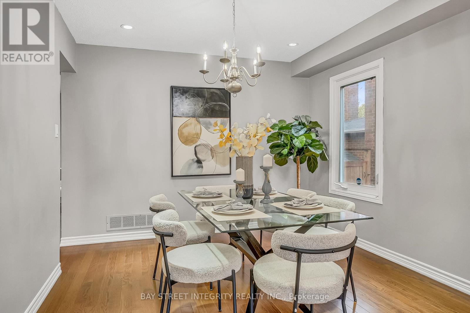 354 WATERSIDE CRESCENT - 11