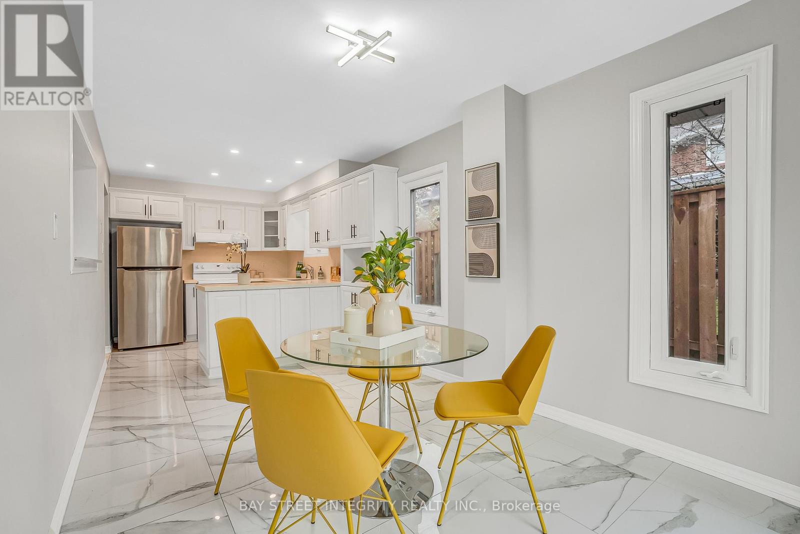 354 WATERSIDE CRESCENT - 14