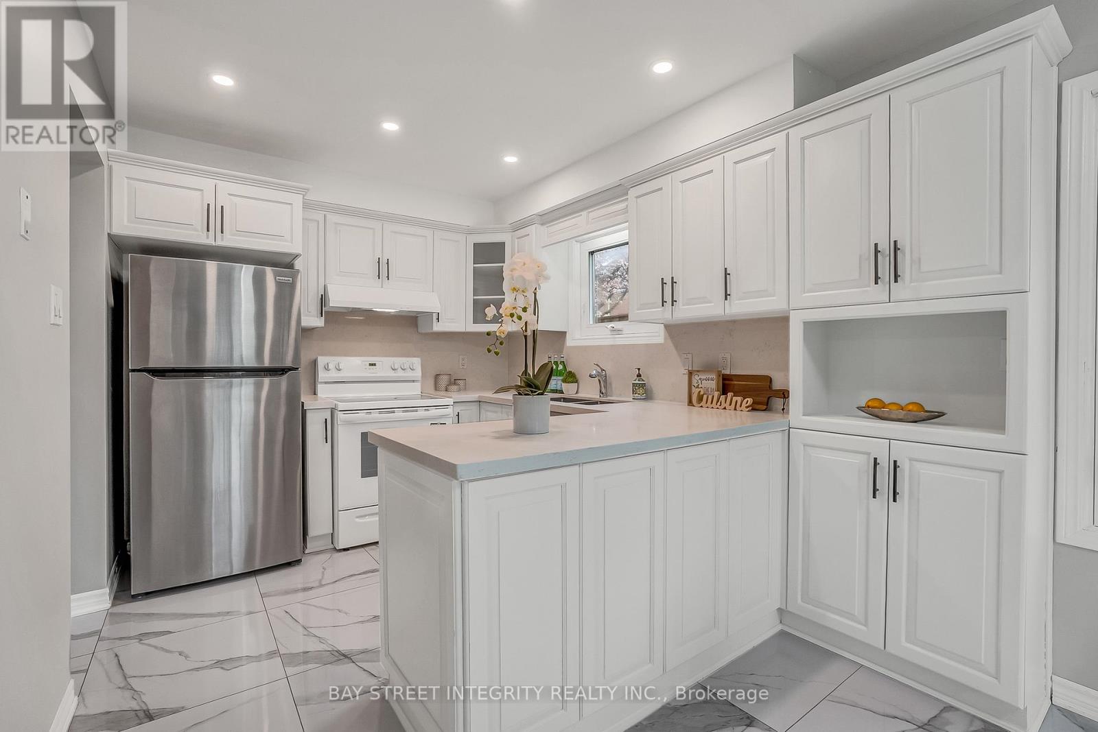 354 WATERSIDE CRESCENT - 17