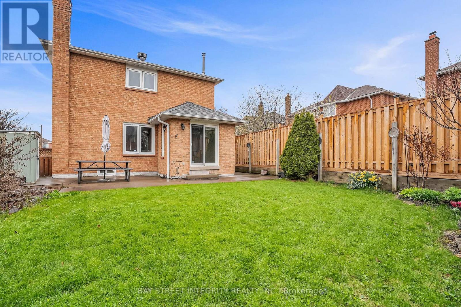 354 WATERSIDE CRESCENT - 36