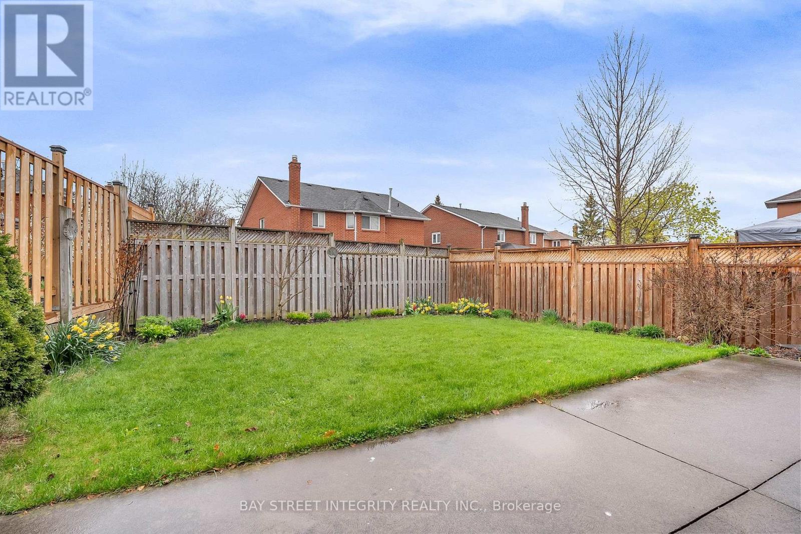 354 WATERSIDE CRESCENT - 37