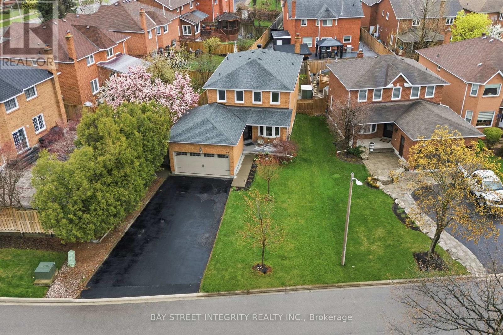 354 WATERSIDE CRESCENT - 38