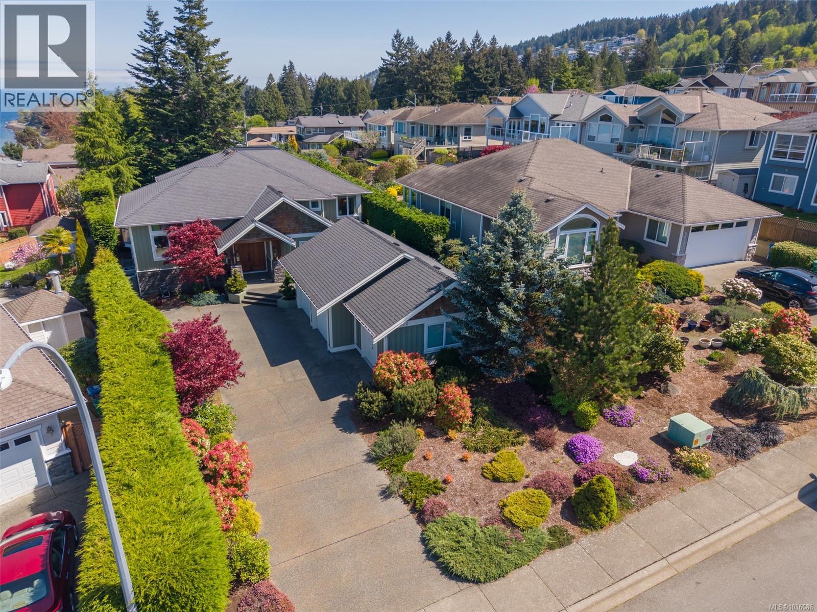 5676 Muggies Way - 1