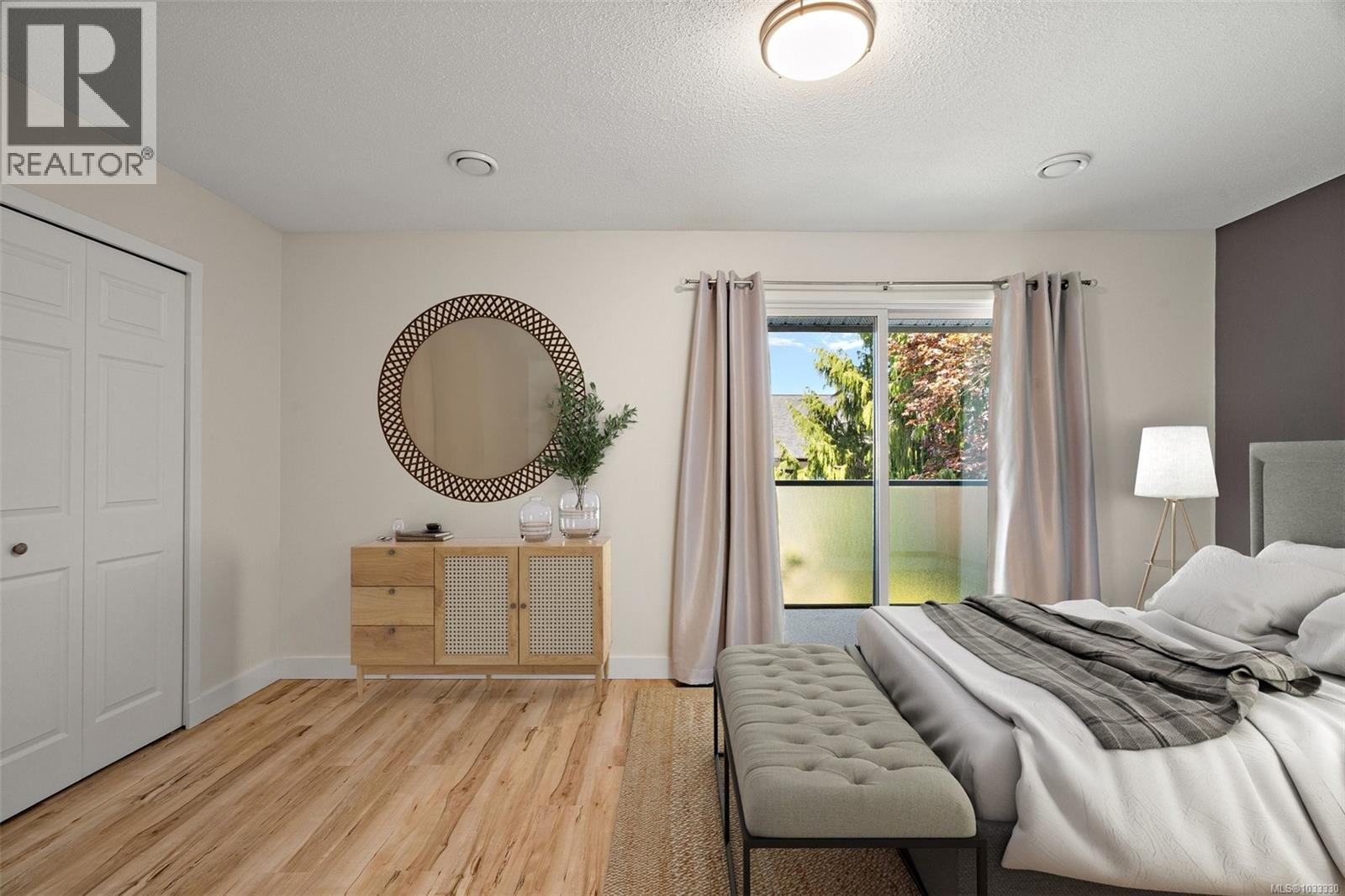 #5 3235 Alder St - 10
