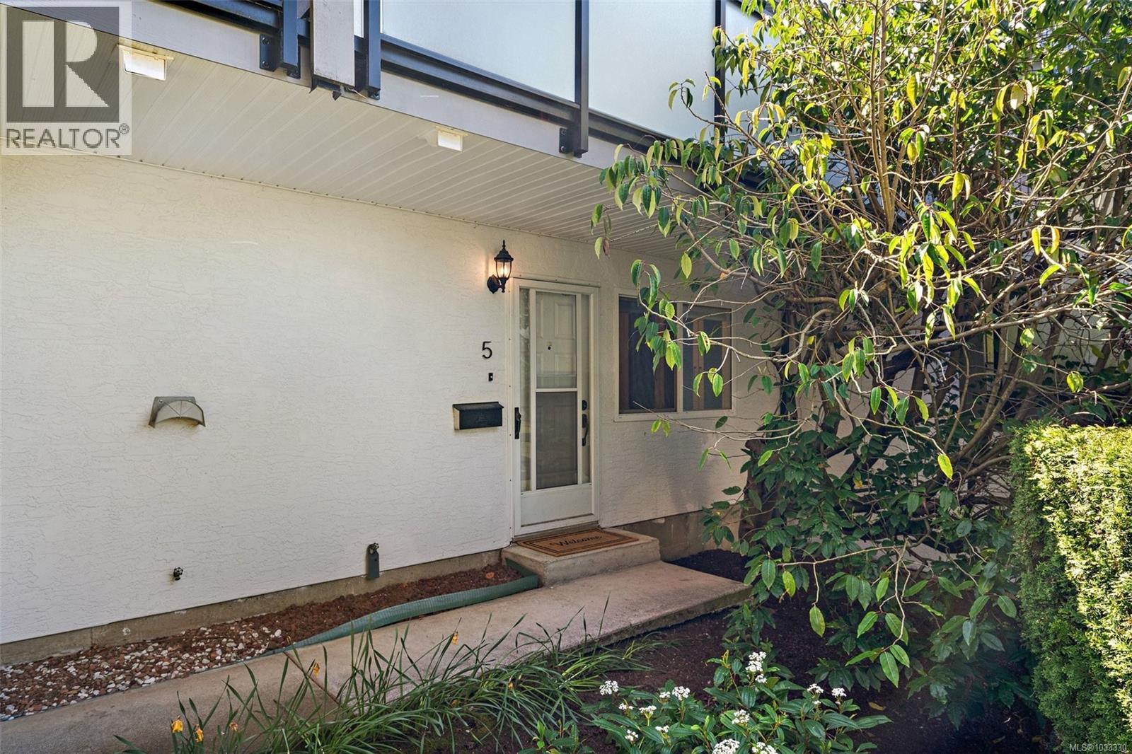 #5 3235 Alder St - 31