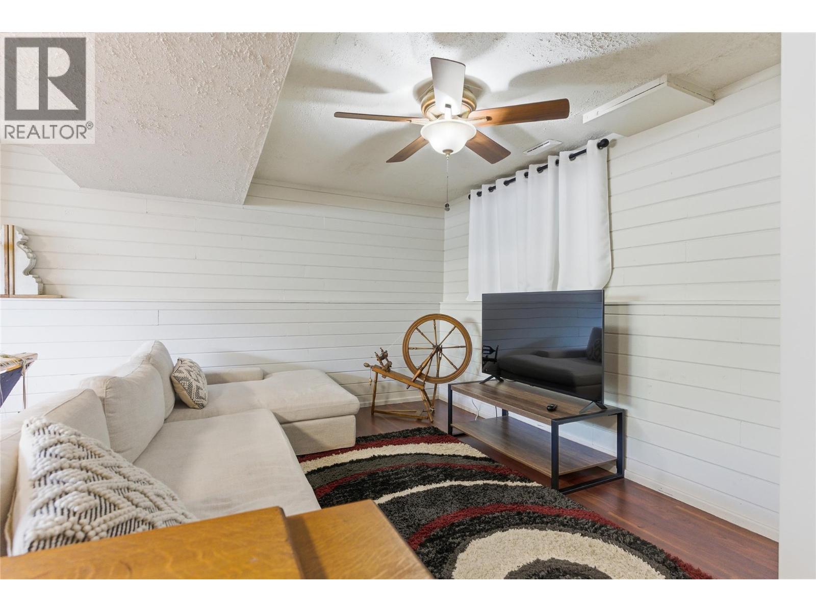 1153 MACLEAN Drive - 27