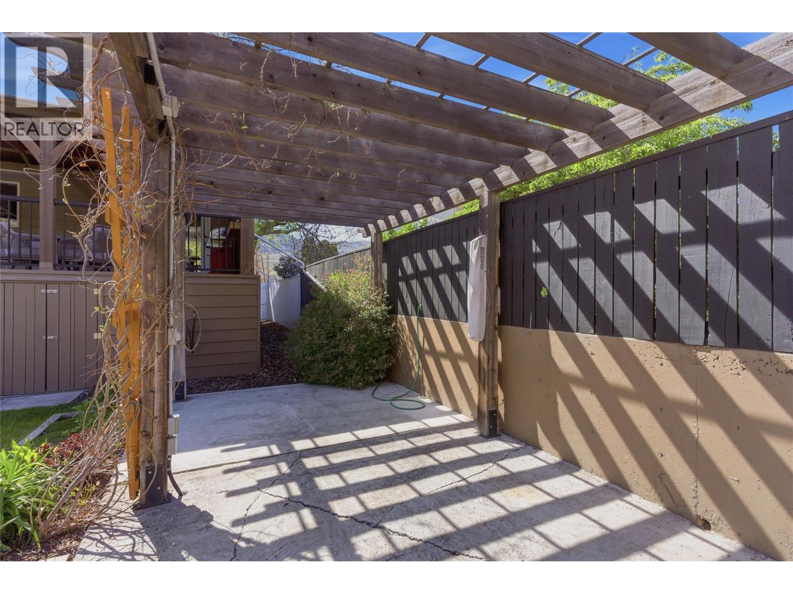 1153 MACLEAN Drive - 32