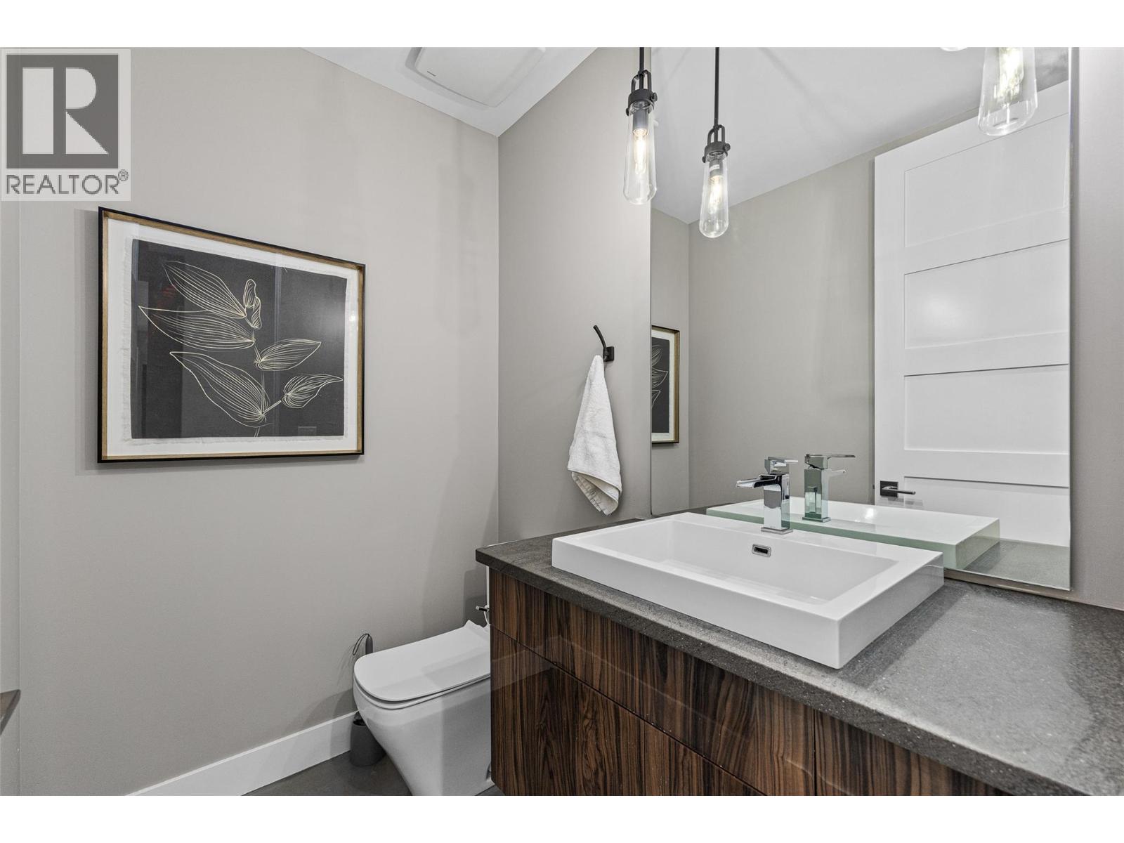 1085 Westpoint Drive, Kelowna