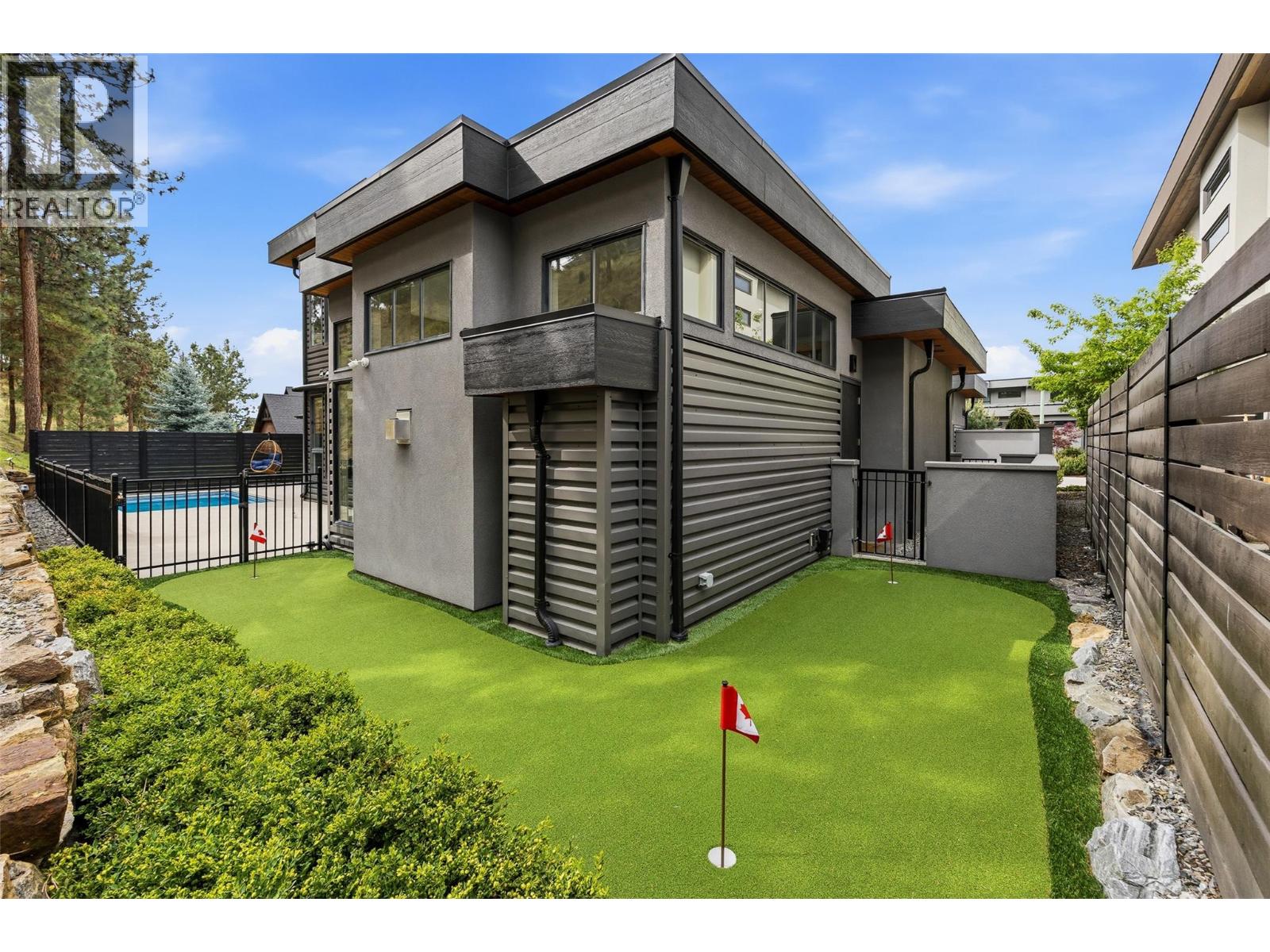 1085 Westpoint Drive, Kelowna