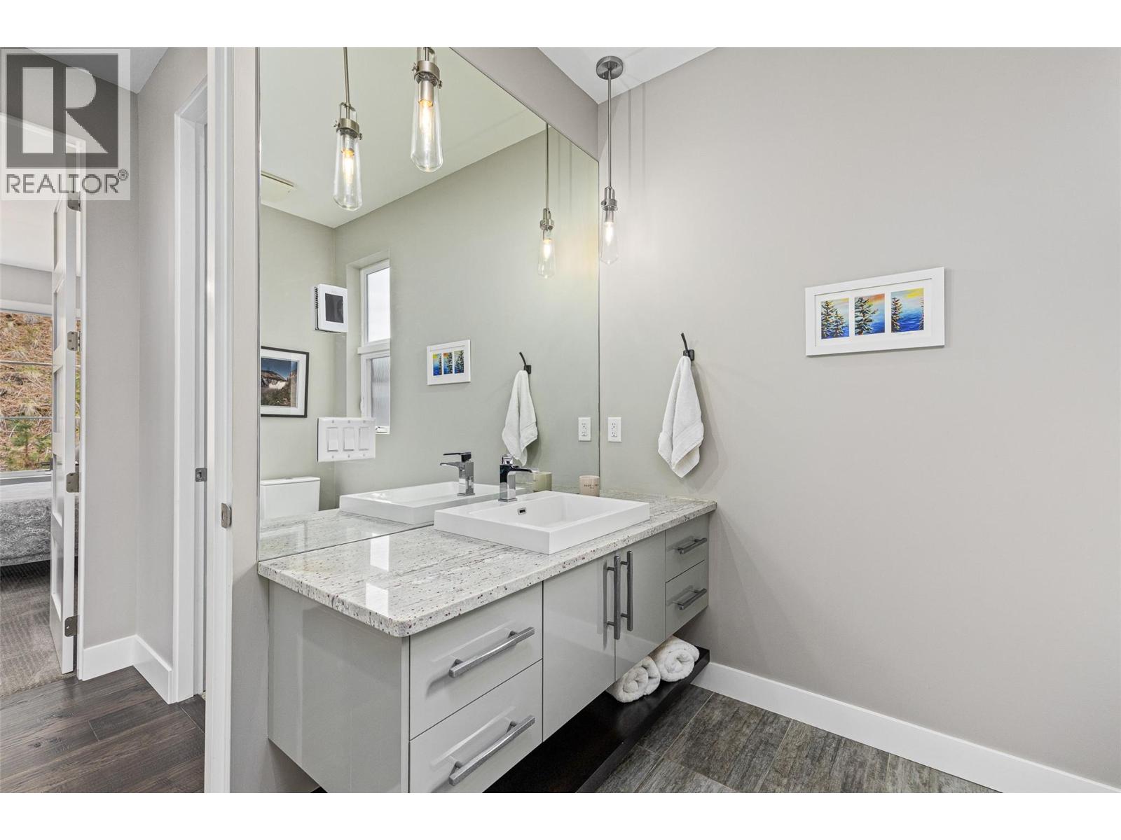 1085 Westpoint Drive, Kelowna