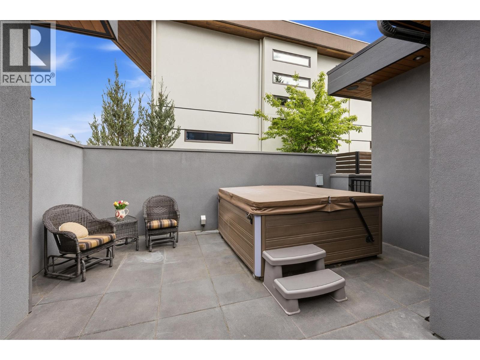 1085 Westpoint Drive, Kelowna