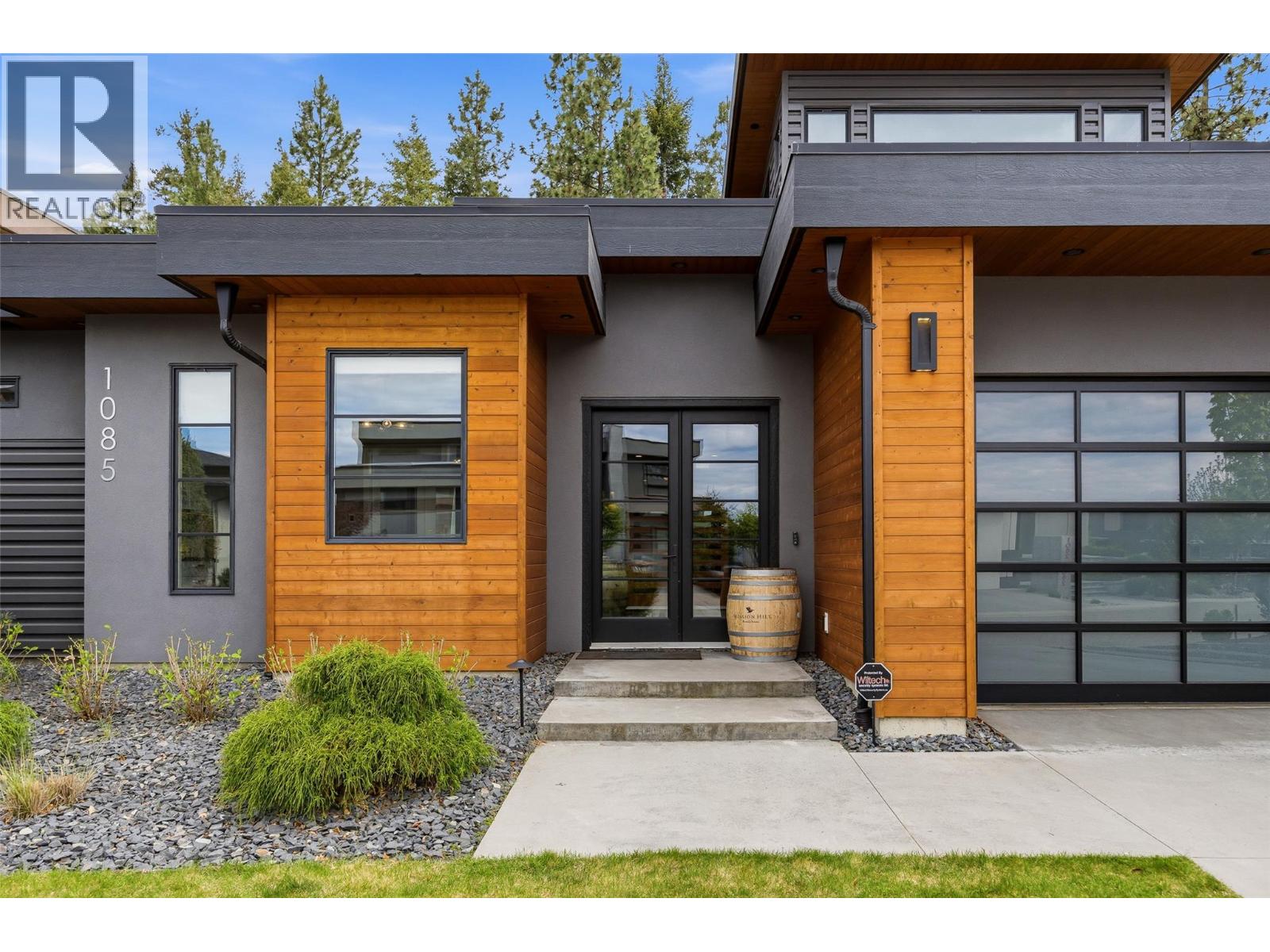 1085 Westpoint Drive, Kelowna