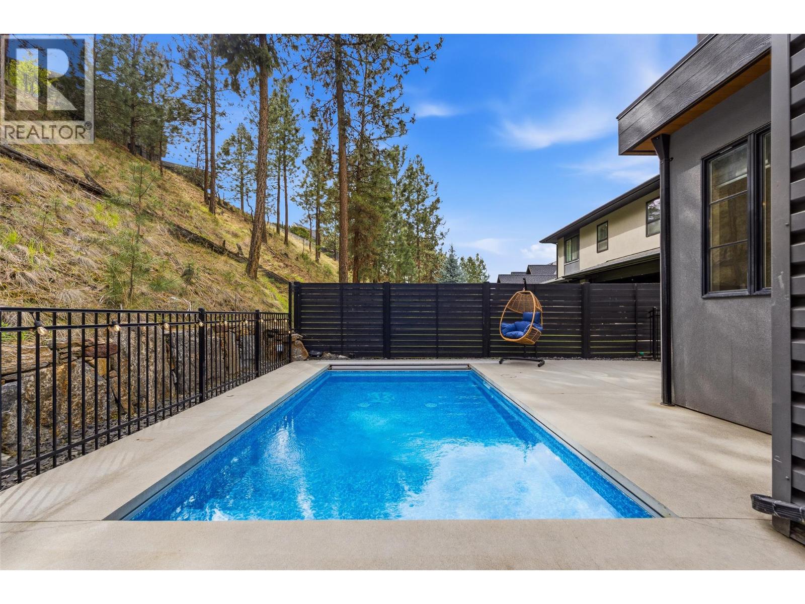 1085 Westpoint Drive, Kelowna