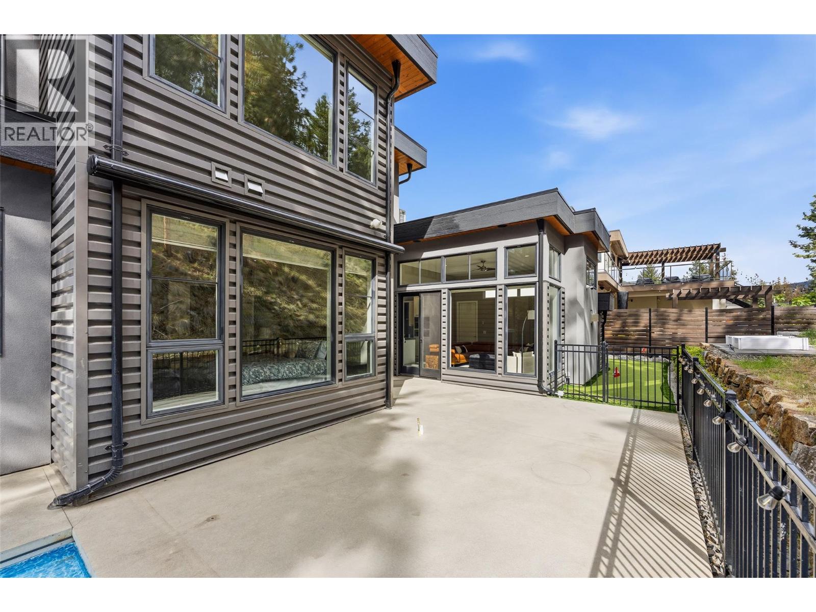 1085 Westpoint Drive, Kelowna