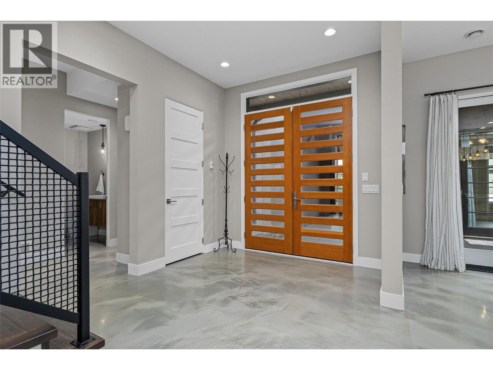 1085 Westpoint Drive, Kelowna