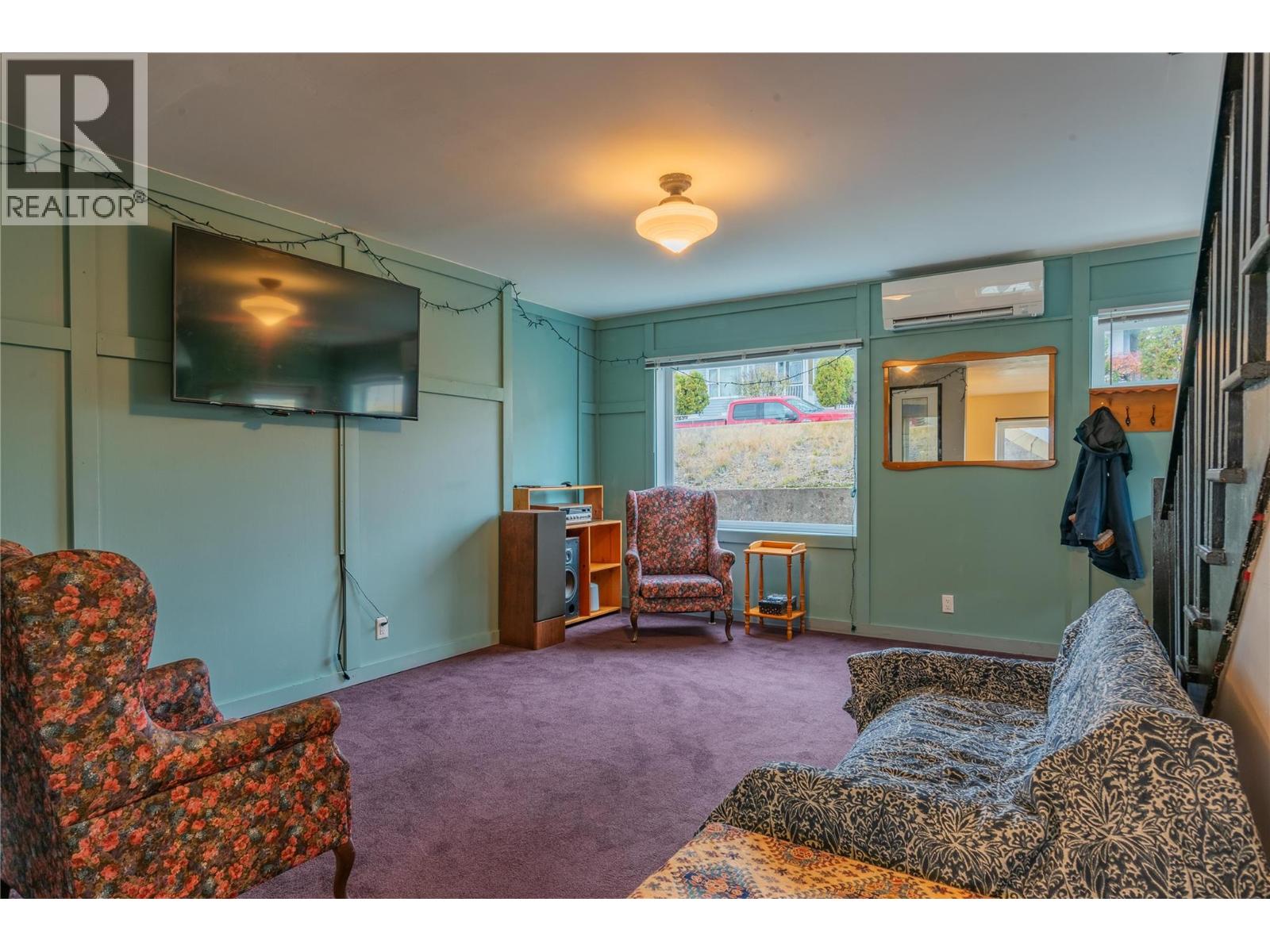 1662 Columbia Avenue - 7