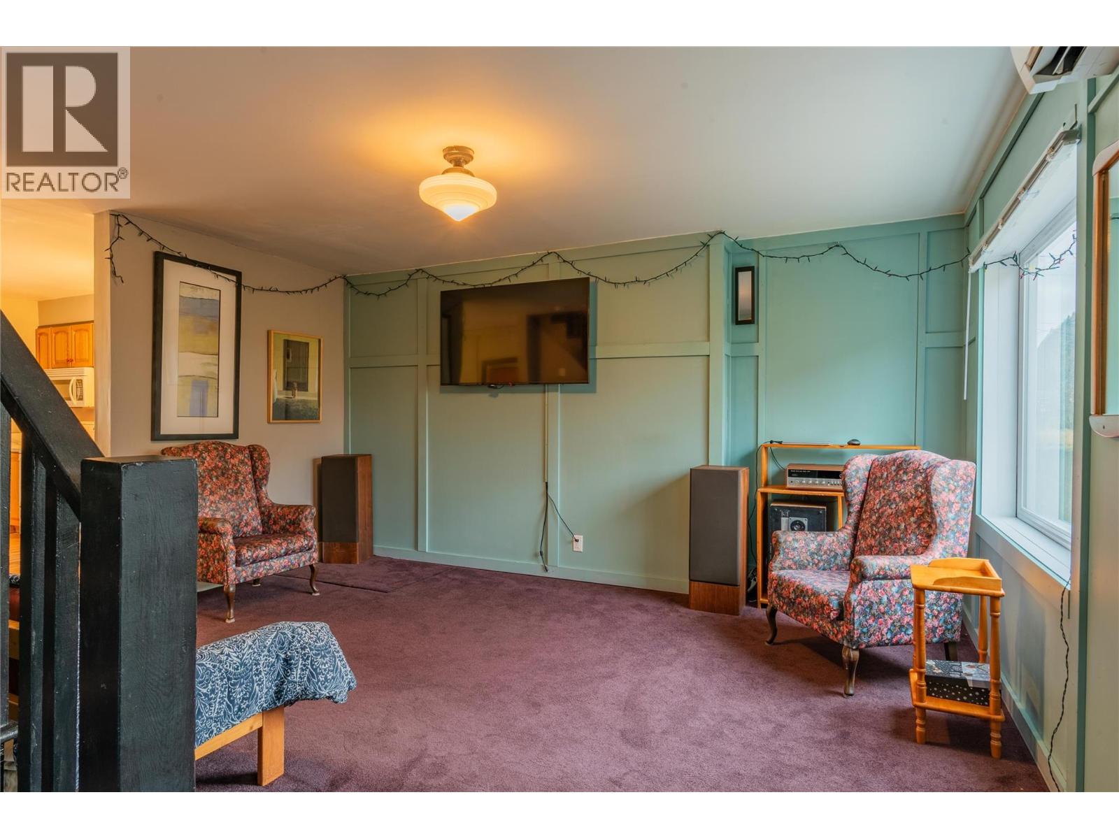 1662 Columbia Avenue - 9