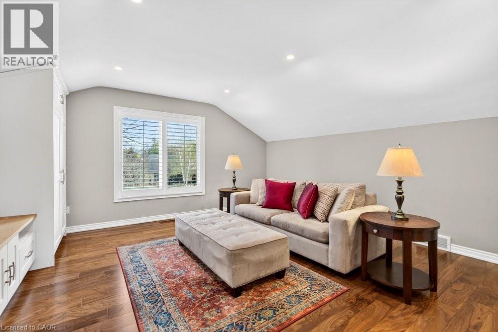 89 STONEGATE Drive, Ancaster, Ontario, L9G3P4 — Photo 3