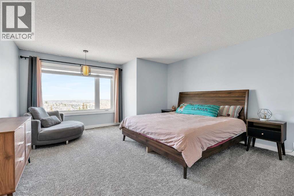 215 Edgevalley Mews - 23