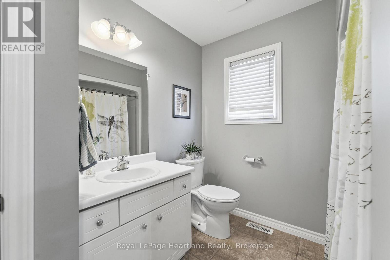 3-59 EAGLE DRIVE - 31