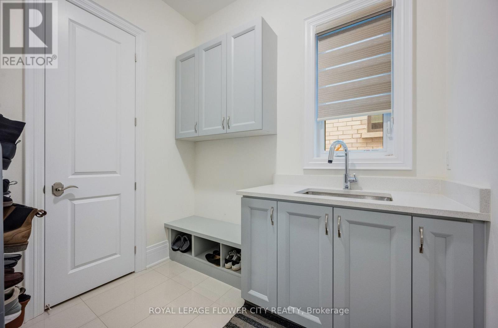 20 SERAVILLE STREET - 27