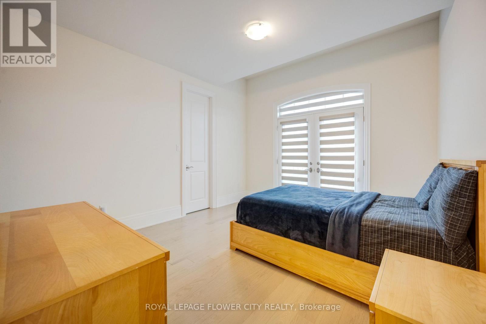 20 SERAVILLE STREET - 31