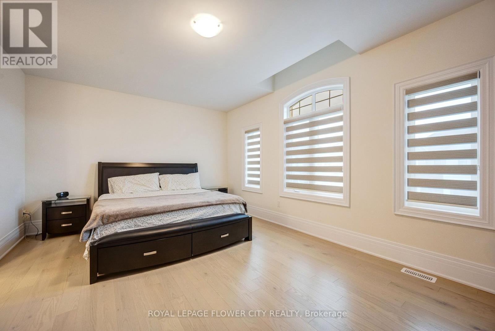 20 SERAVILLE STREET - 34