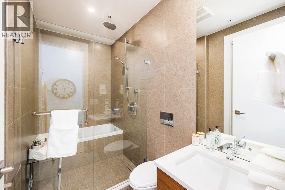 504 6687 NELSON AVENUE, West Vancouver