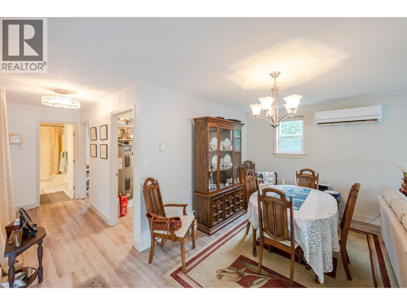 800 Merlot Avenue Unit# 2, Oliver