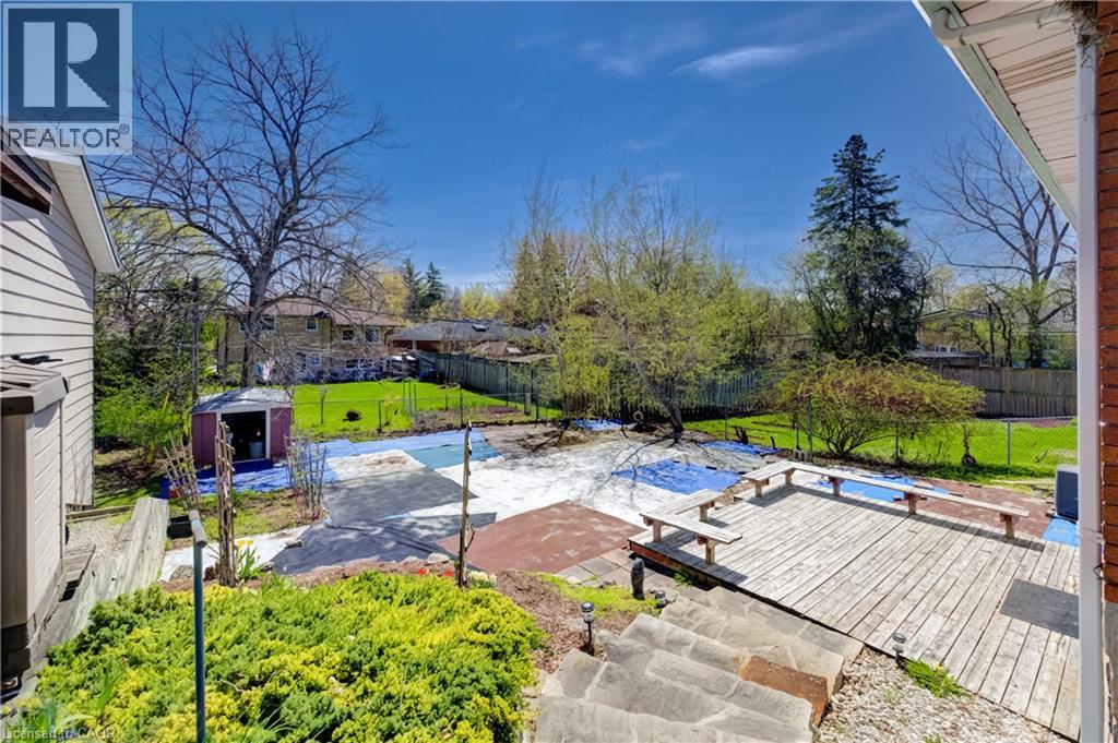251 SHELDON Avenue N - 42