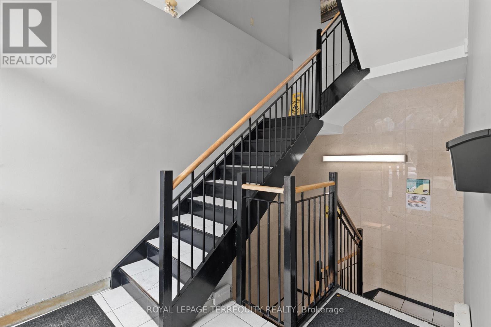 1662 & 1664 DUFFERIN STREET