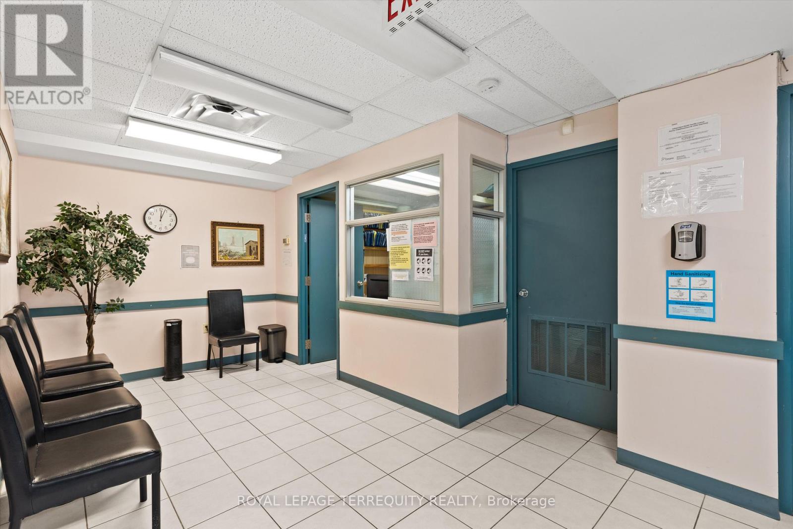 1662 & 1664 DUFFERIN STREET