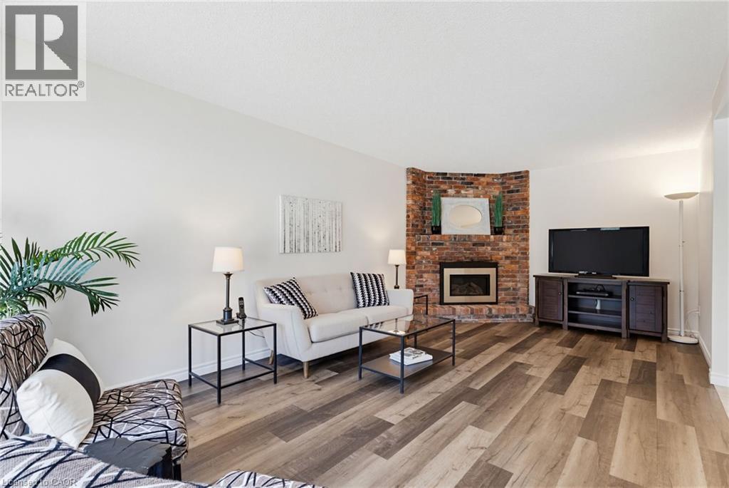 106 MAPLE Drive, Hamilton, Ontario, L8G4S4 — Photo 12