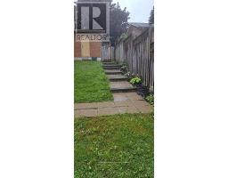 Bsmt A - 2 Vesta Drive, Richmond Hill, ON L4B2L9 Photo 12