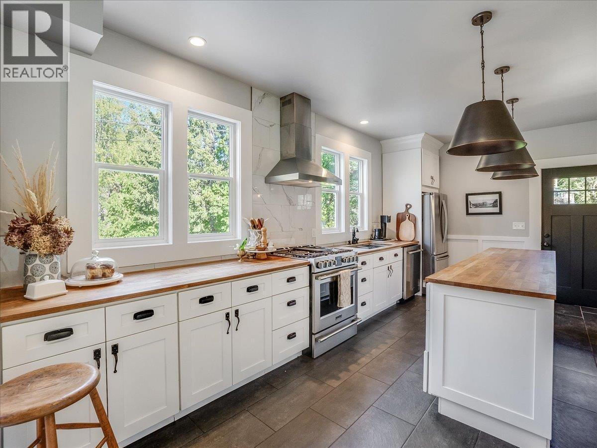 102 Ritchie Avenue - 11