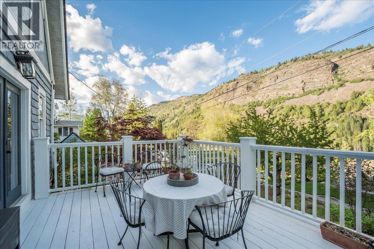 102 Ritchie Avenue - 16