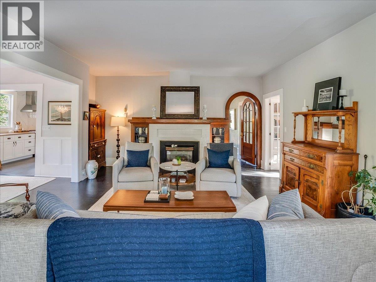 102 Ritchie Avenue - 24