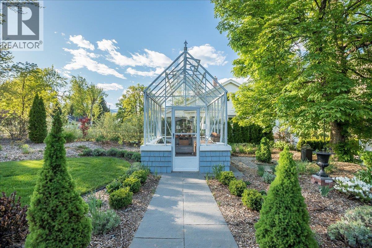 102 Ritchie Avenue - 63