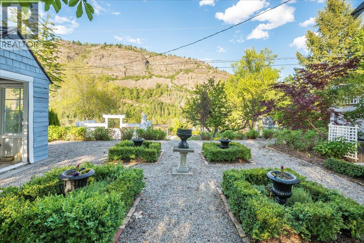 102 Ritchie Avenue - 67