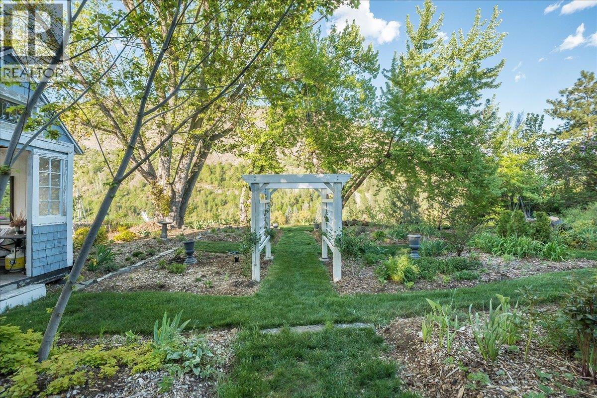 102 Ritchie Avenue - 83