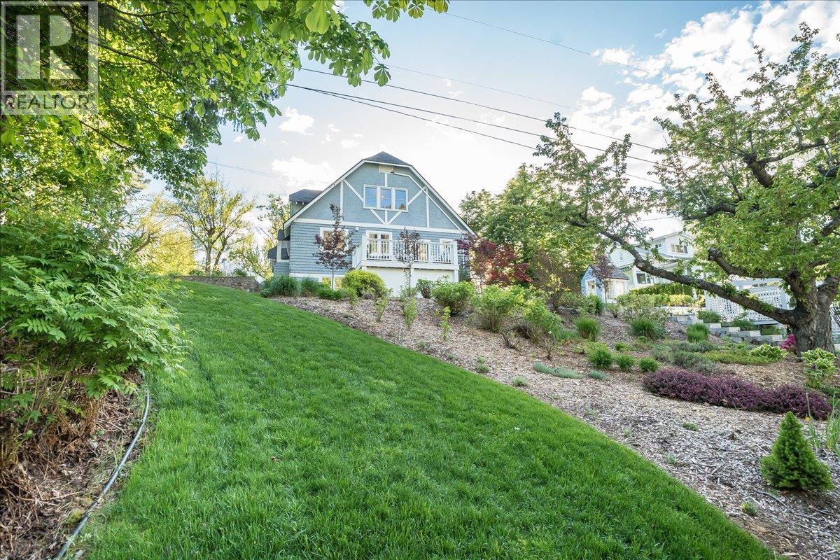102 Ritchie Avenue - 86