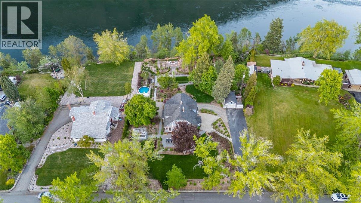 102 Ritchie Avenue - 98