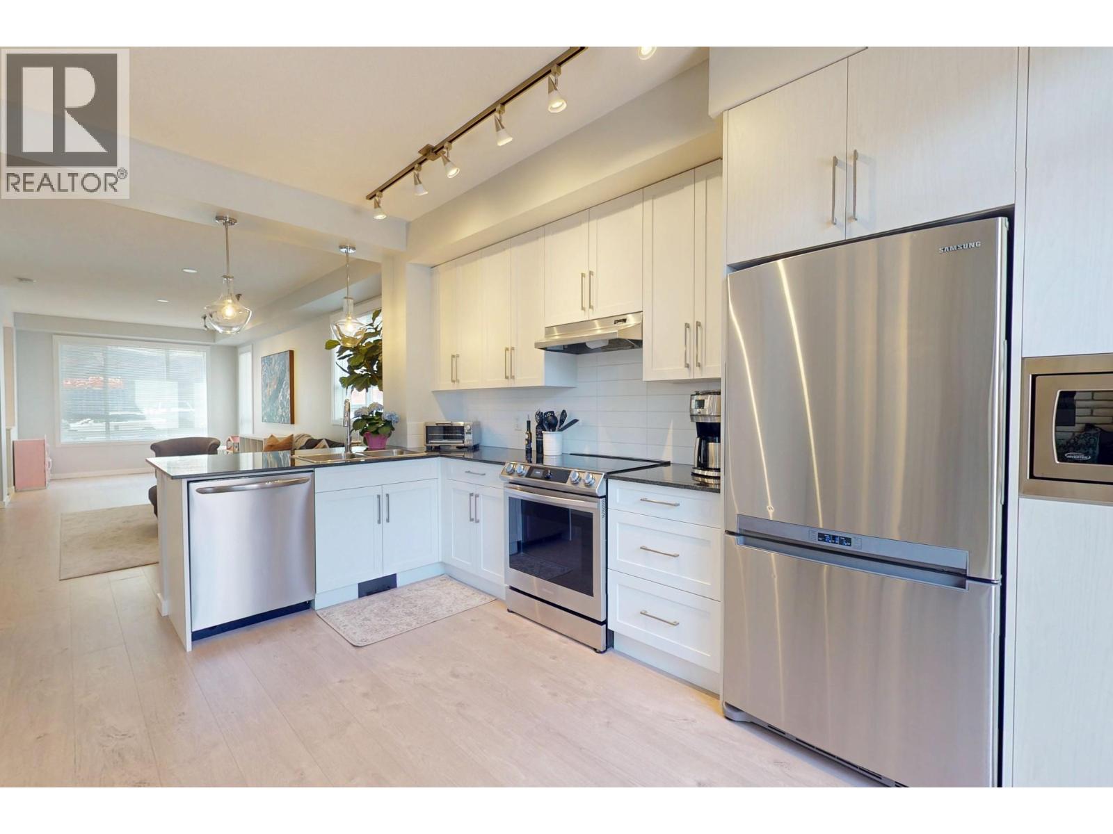 619 Boynton Place, Kelowna