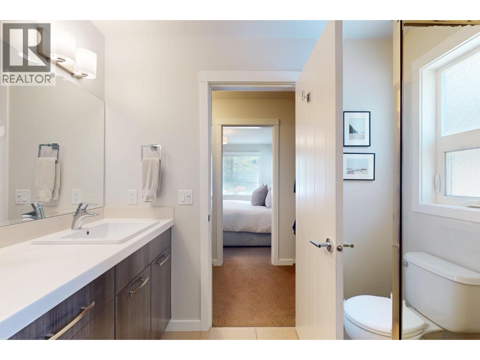 619 Boynton Place, Kelowna
