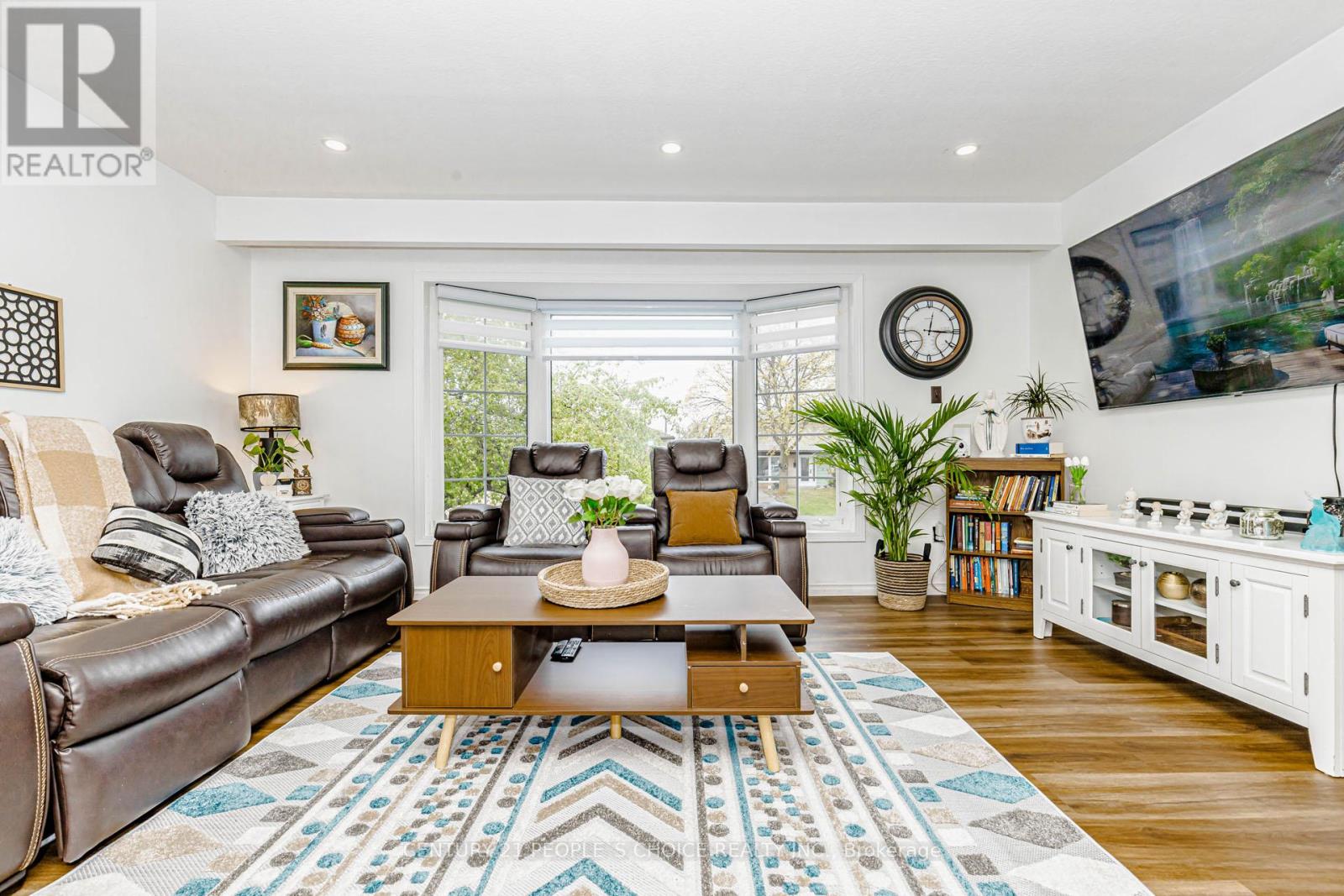 7 PLEASELEY ROAD - 11