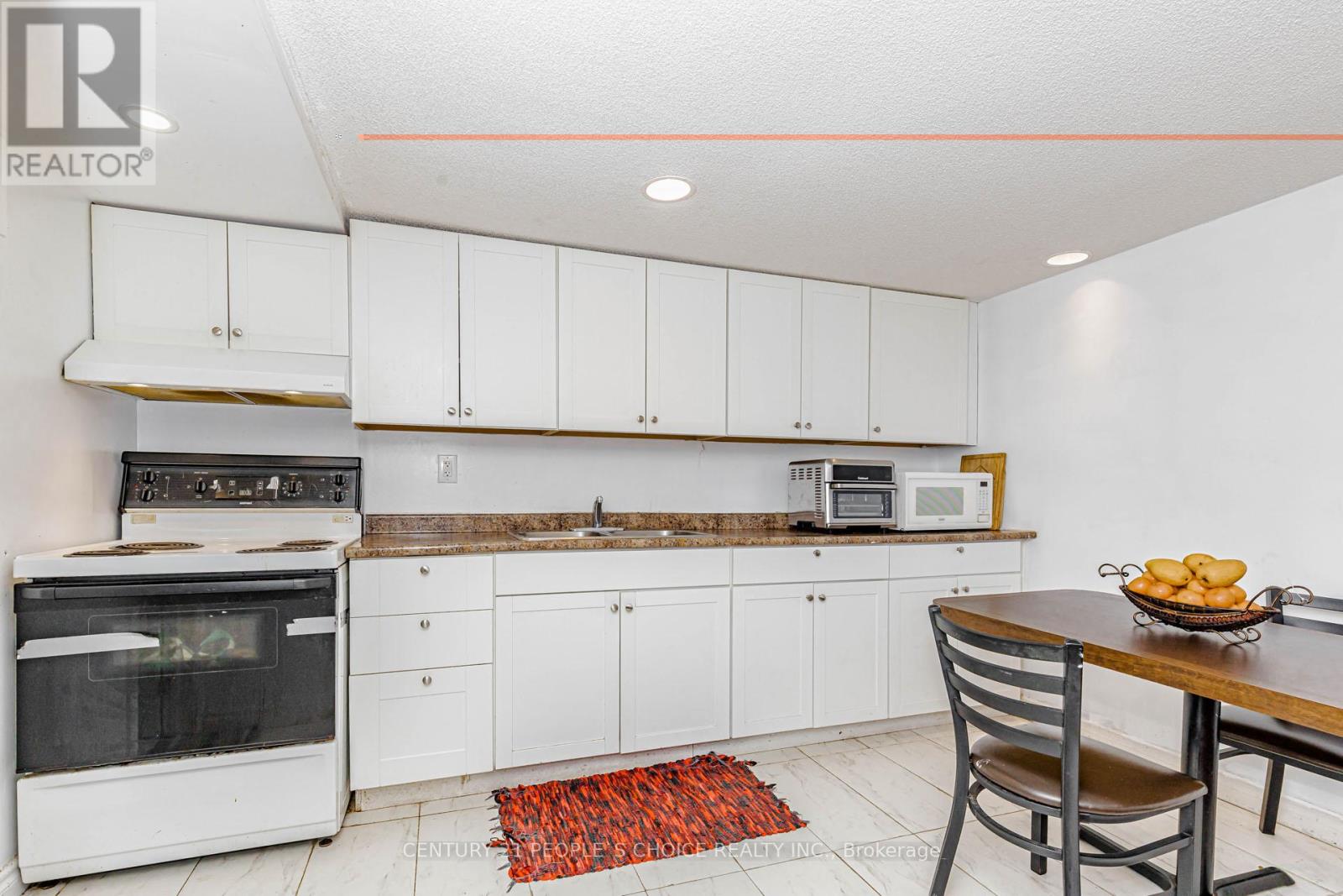 7 PLEASELEY ROAD - 39