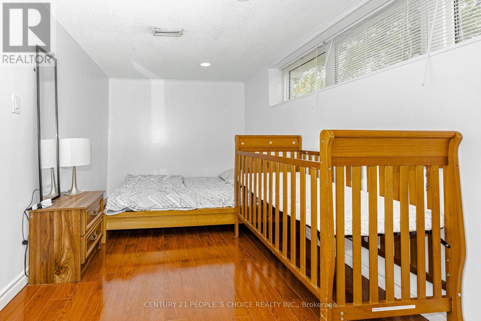7 PLEASELEY ROAD - 40