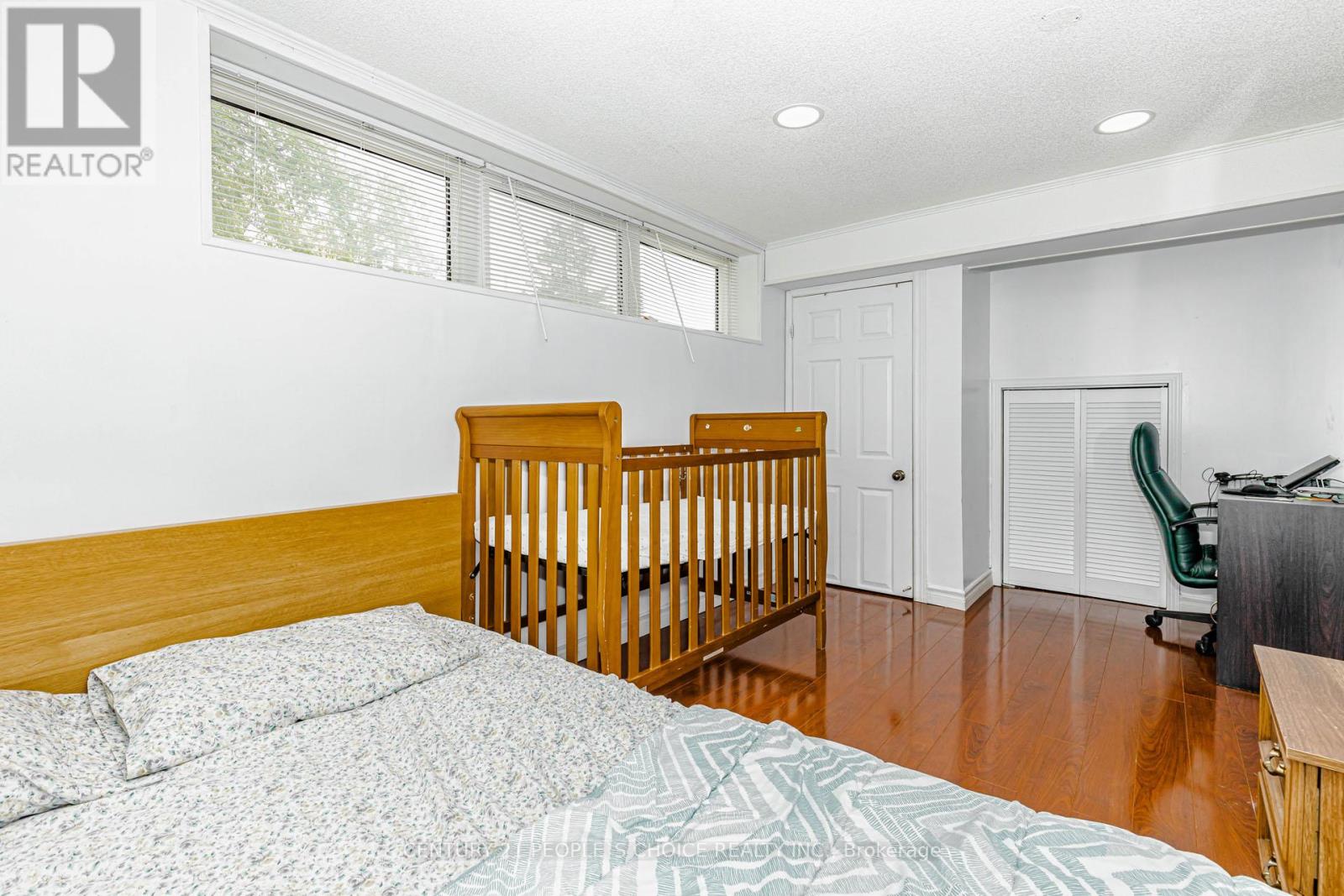 7 PLEASELEY ROAD - 41