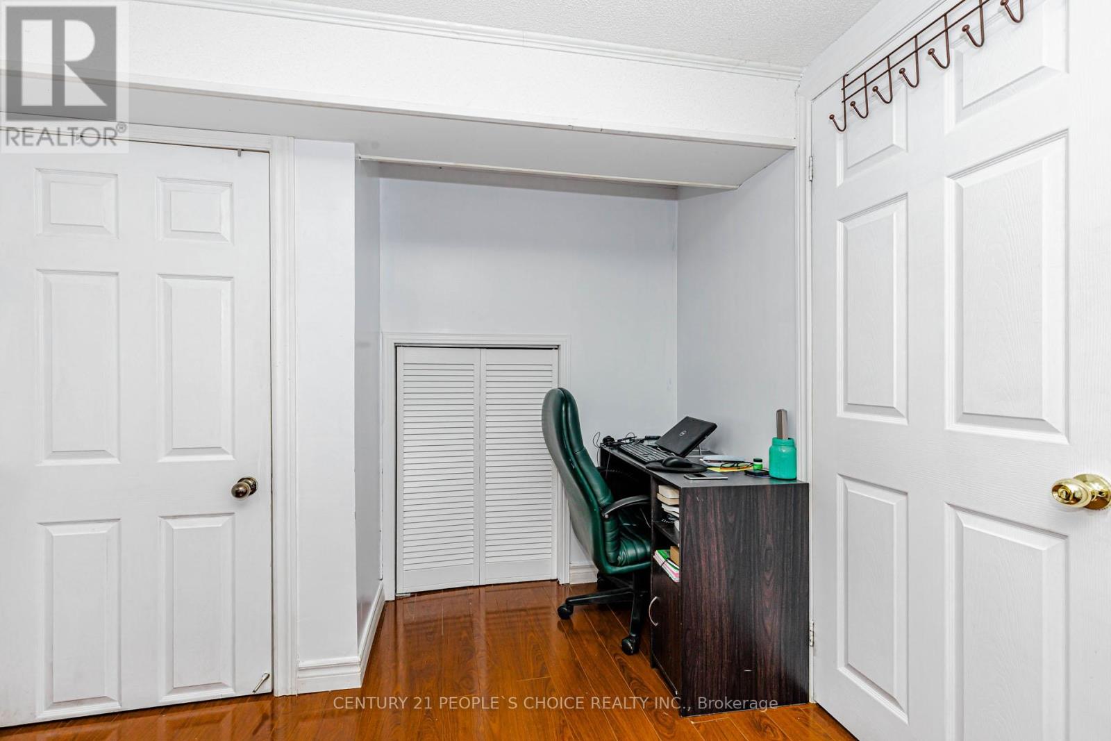 7 PLEASELEY ROAD - 42