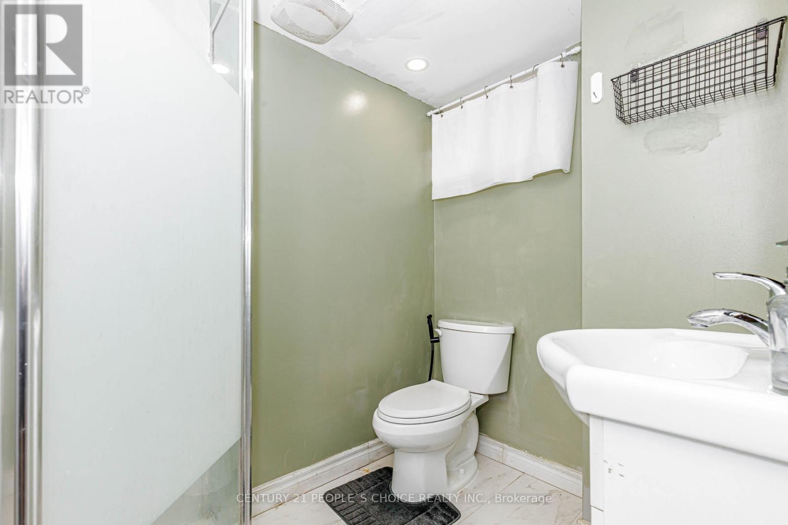 7 PLEASELEY ROAD - 43